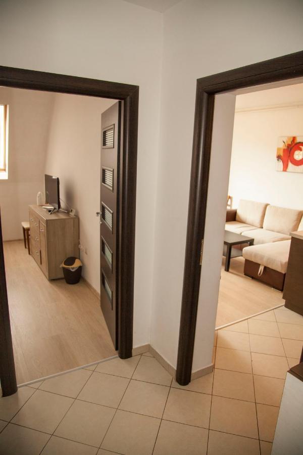 Diana'S Apartment Braşov Extérieur photo
